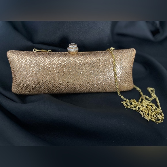 Urban Expressions Elegant Gold Glitter Clutch with Rhinestone Clasp - Picture 1 of 3